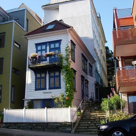 Historic Bergen House, Right In The Middle Of Everything! Buitenkant foto